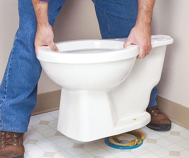 learn simple methods to unclog a toilet without special tools